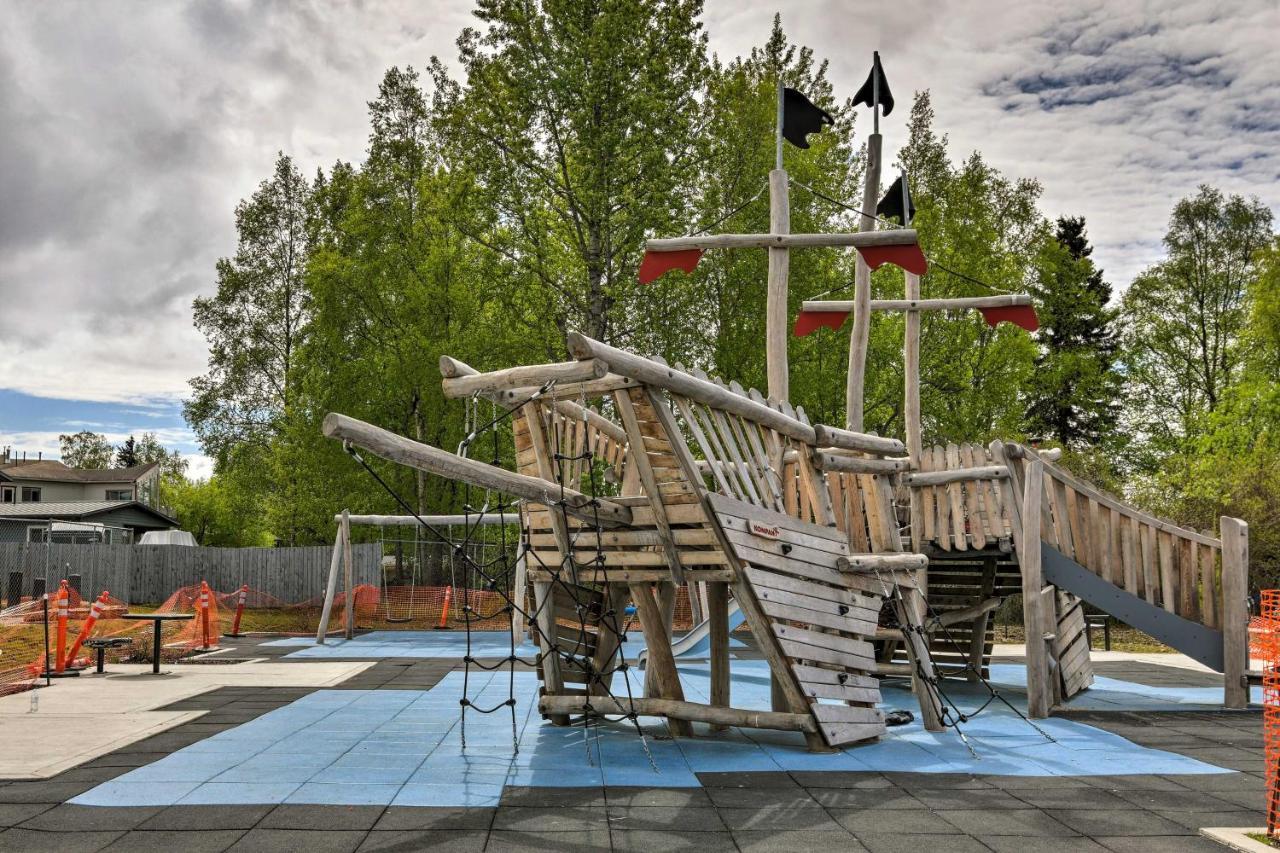 Pet Friendly Anchorage Retreat With Deck And Yard Exterior foto
